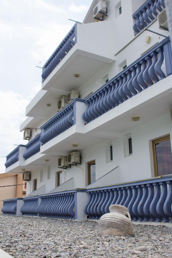 Hotel Adria بار المظهر الخارجي الصورة